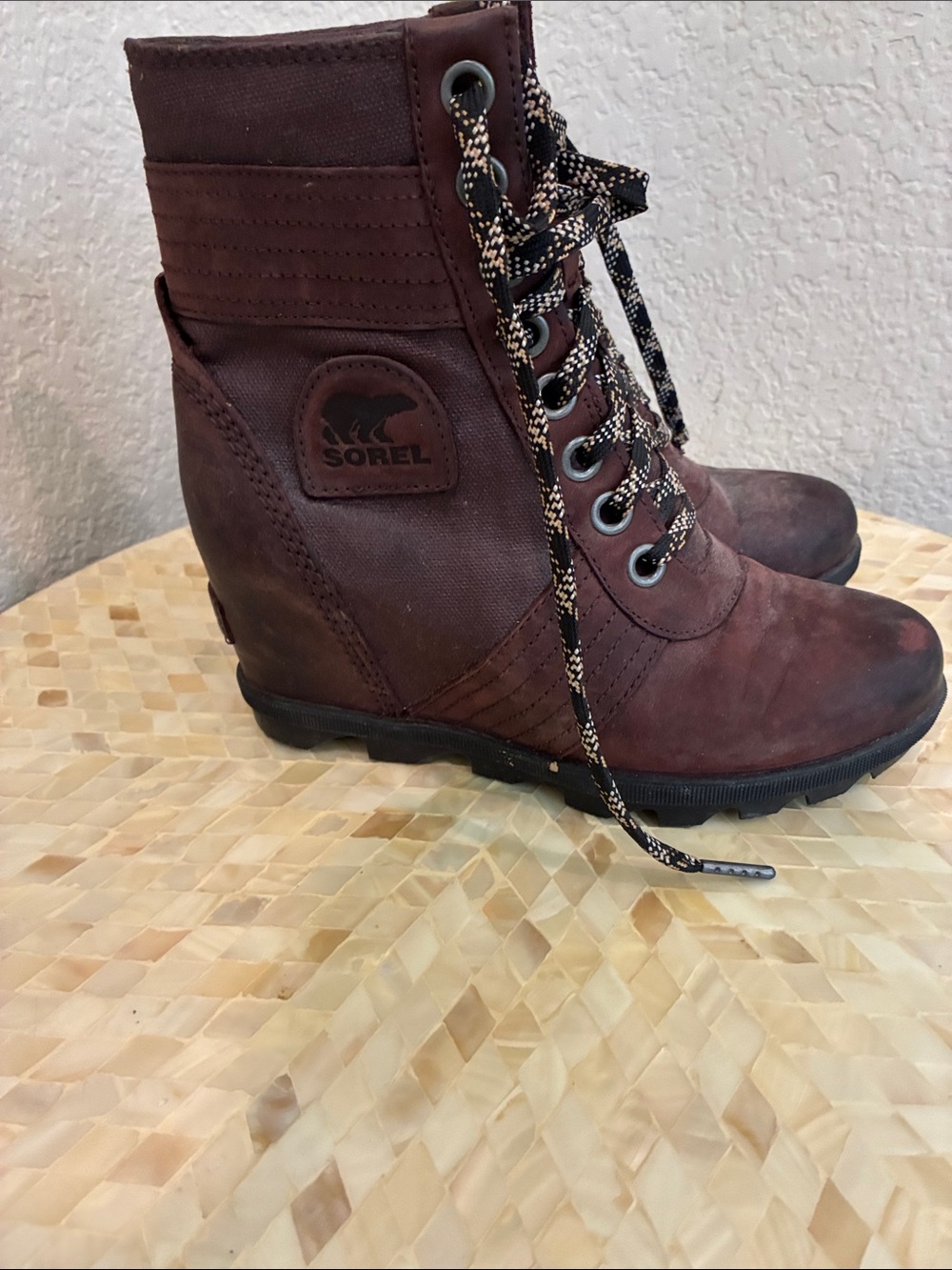 Sorel Women's Burgundy Lace-Up Wedge Boots size 7